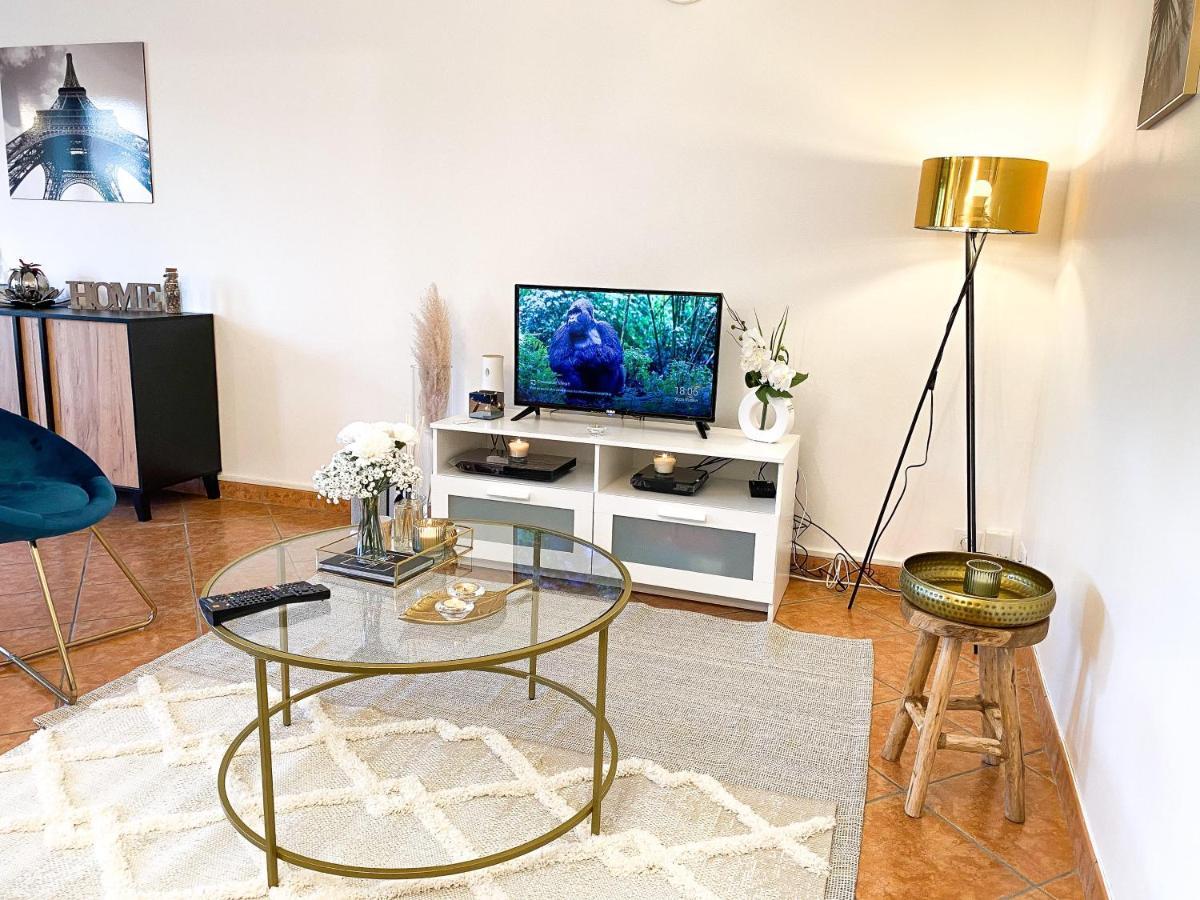 Luxueux Appartement Evry Centre - Parking - Rer A 10 Min Courcouronnes Eksteriør bilde