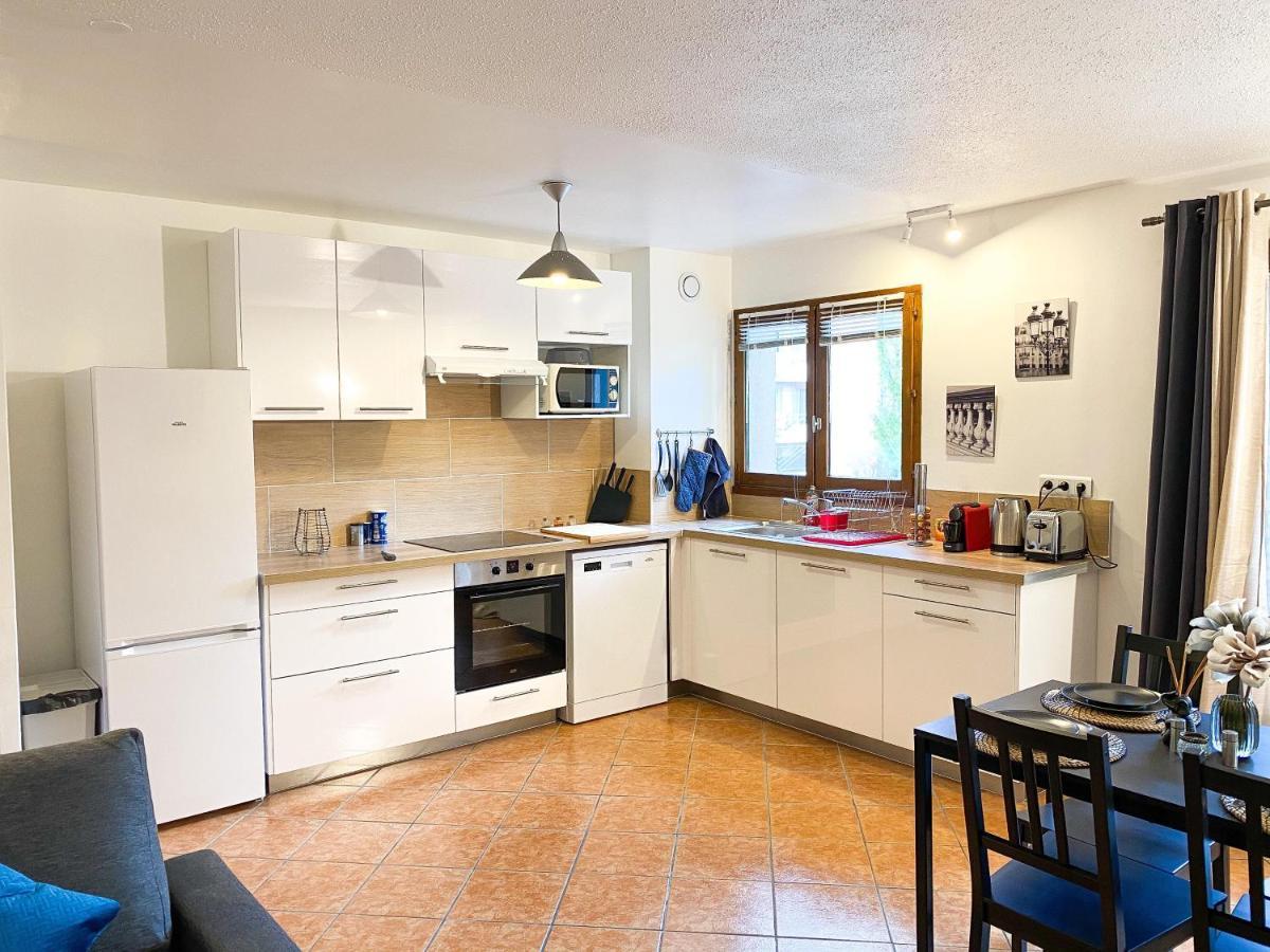 Luxueux Appartement Evry Centre - Parking - Rer A 10 Min Courcouronnes Eksteriør bilde